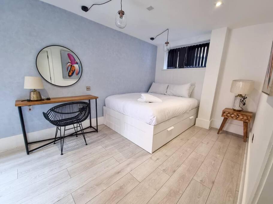 Super 1 Bedroom In The Heart Of Mcr * Manchester